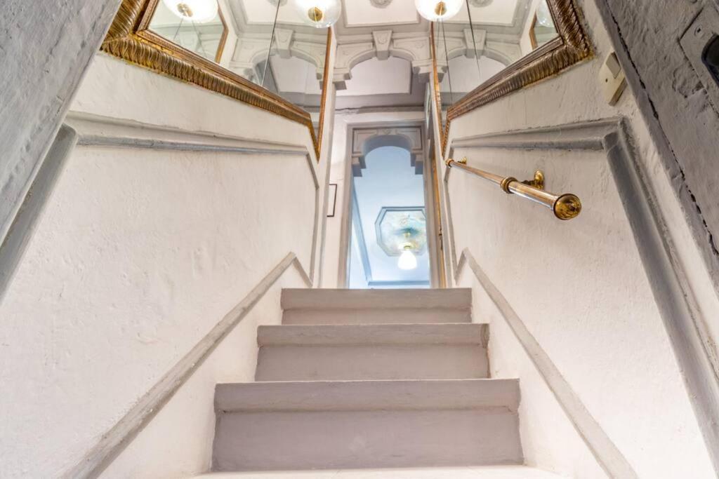 Appartement Firenze Duomo 400 Metri *Dimora Degli Specchi* Extérieur photo